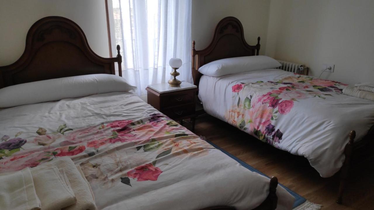 Casa Las Eras San Martín del Camino Esterno foto